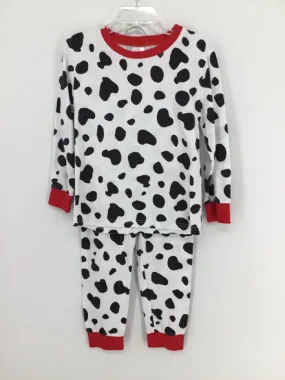 A&J Design Child Size 5 White Animal Print Pajamas - boys